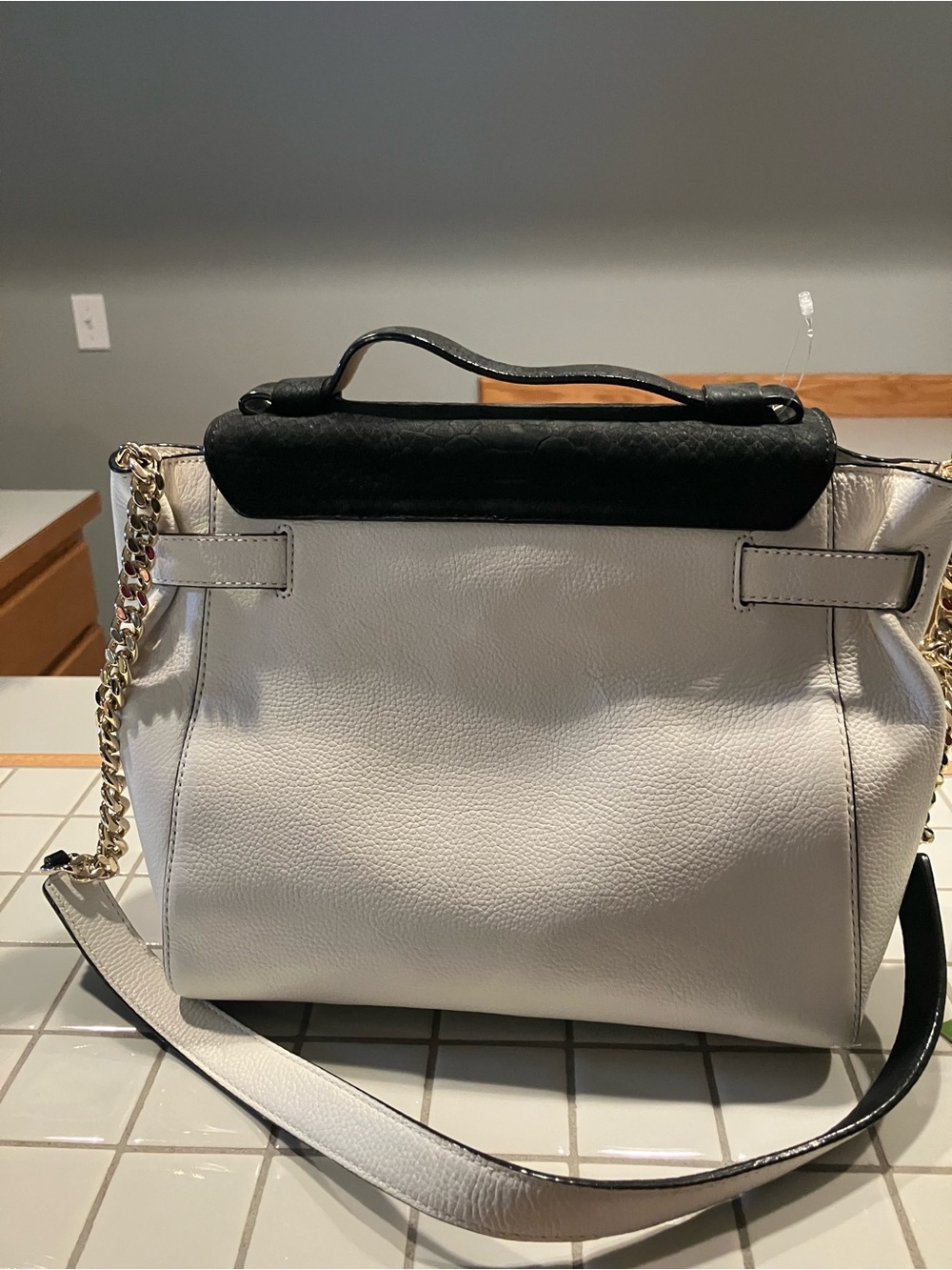kate spade Black and White Leather Top-Handle Satchel with Matching Wallet - Picture 3 of 8